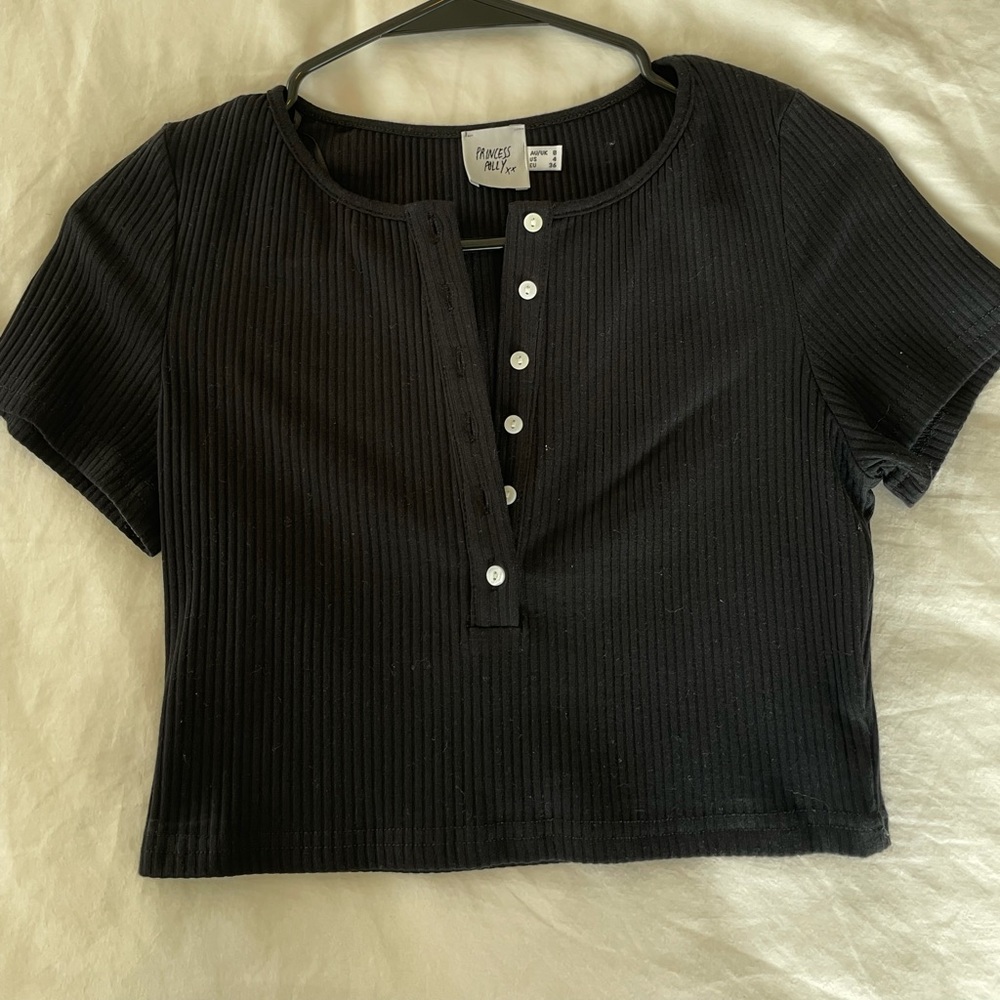 Princess Polly cropped black shirt